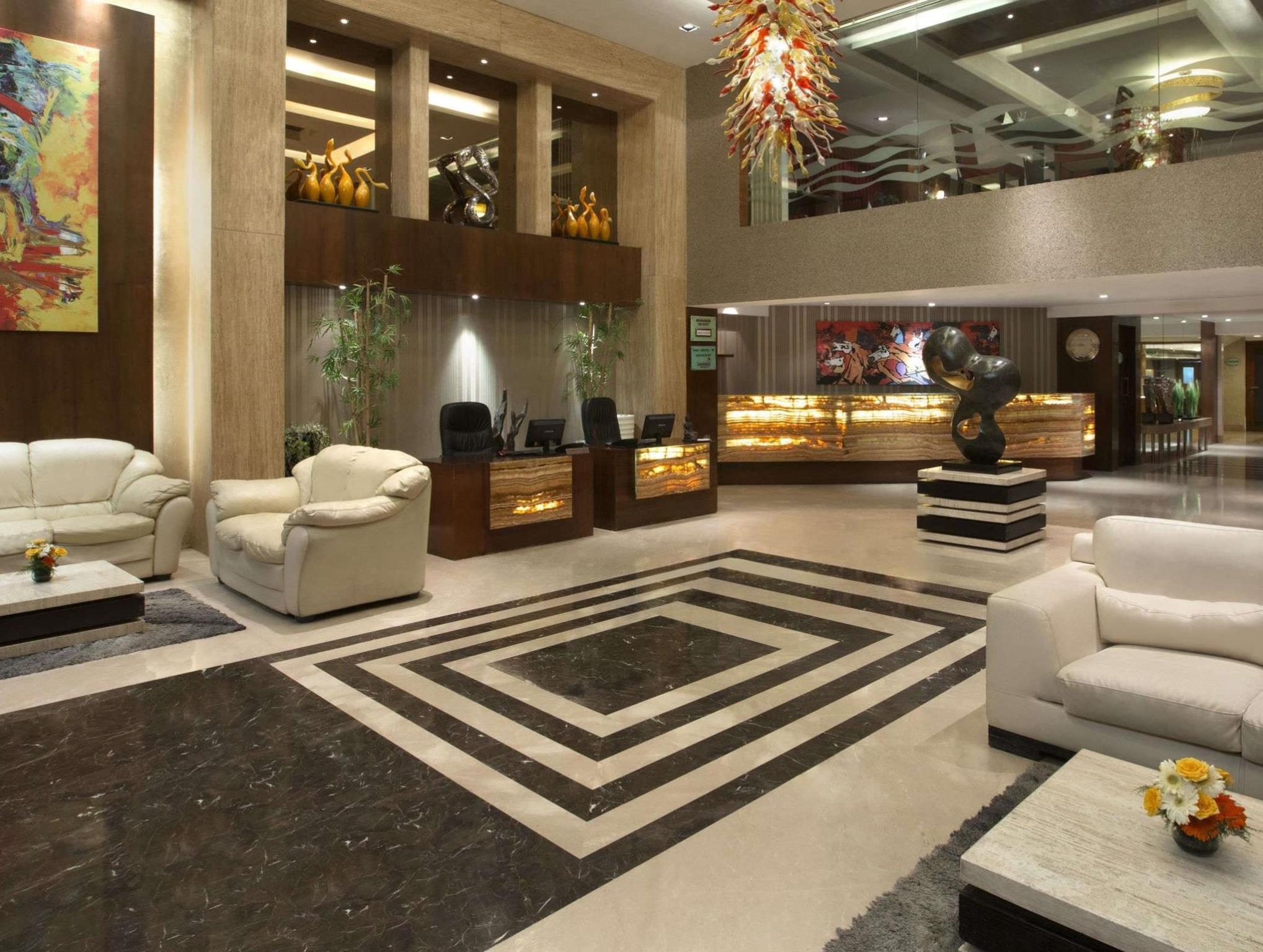 Hotel Ramada Ahmedabad Extérieur photo